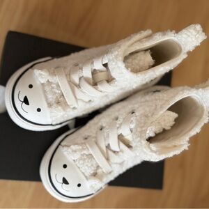 New  Chuck Taylor All Star Easy-On High TD 'Teddy Bear'